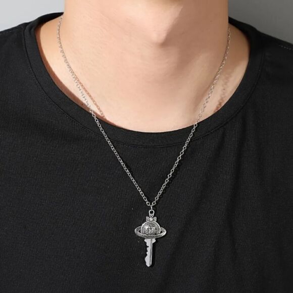 Necklace retro planet universe key new e17 - Picture 1 of 3